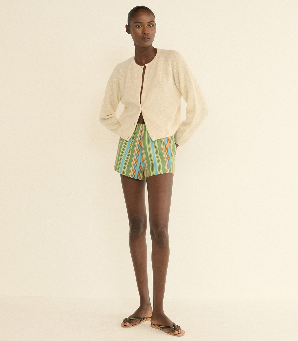 Peroline Cashmere Cardigan in Dogwood - view 5